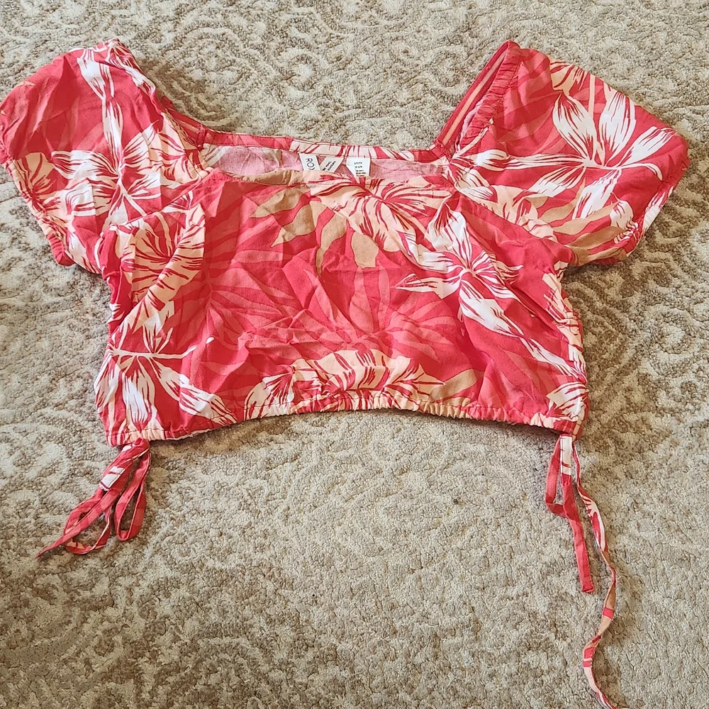 Roxy Red Ruched Crop T-Shirt - Picture 5 of 6
